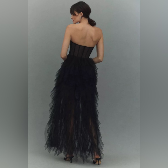 MAC DUGGAL
Black Strapless Bustier Net Gown With Spiral Ruffles Size 6 Holiday - Picture 3 of 11